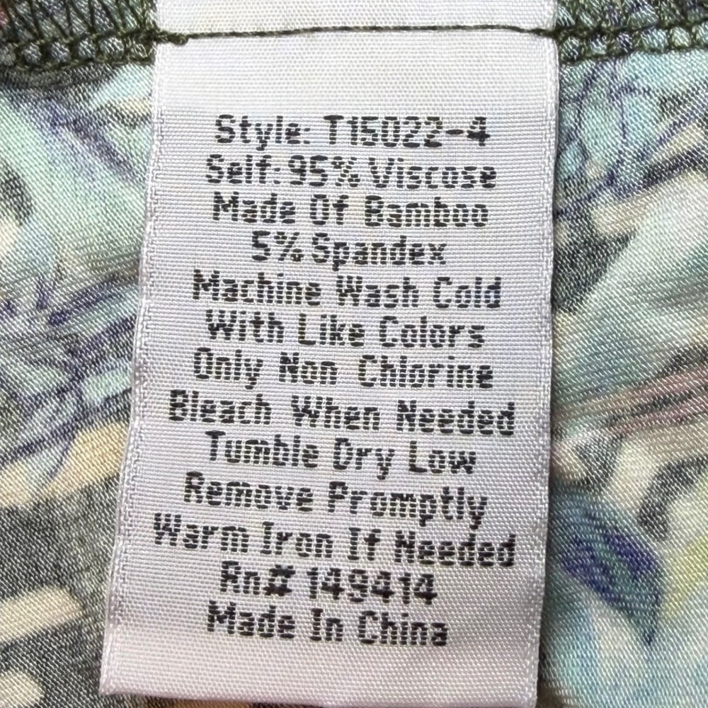 Johnny Was Weller Favorite Crewneck Floral Geometric Bamboo Viscose M
T15022-4 - Picture 4 of 6